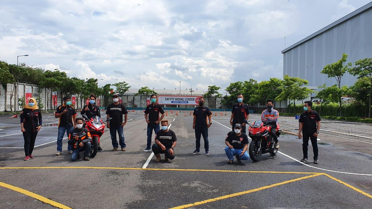 Paguyuban Honda CBR Indonesia Test Ride All New Honda CBR150R Bersama 5 Klub Anggota