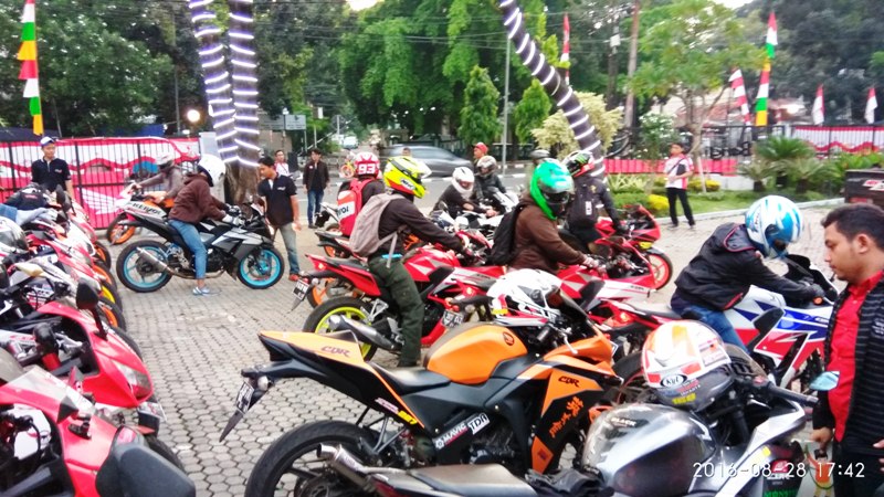 Komunitas Honda CBR Jakarta dan Tangerang Ramaikan CBR Community Gathering