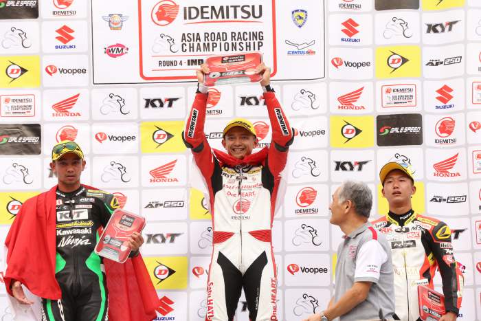 Dimas Ekky Pratama Pacu Honda CBR600R Juarai Race 1 Supersport 600 ARRC Sentul