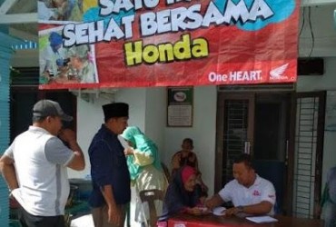 Honda Sumut Beri Pengobatan Gratis di Desa deli Serdang