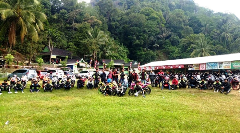 Komunitas CBR Indonesia Kopdar Wajib ke Green Canyon Karawang