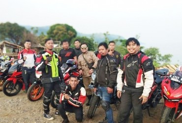 CBR Riders Jakarta Gelar Touring ke Ciletuh Perkuat Kekompakan